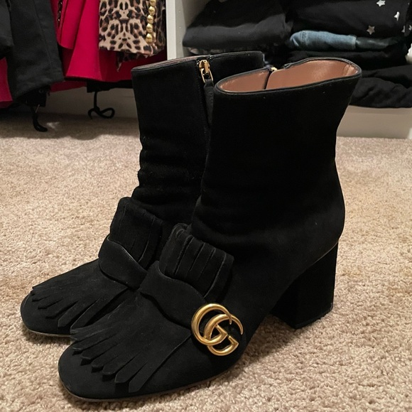 EUC BLACK SUEDE GUCCI KID SCAMOSCIATO GG MARMONT FRINGE ANKLE BOOTS 41 - Picture 1 of 10